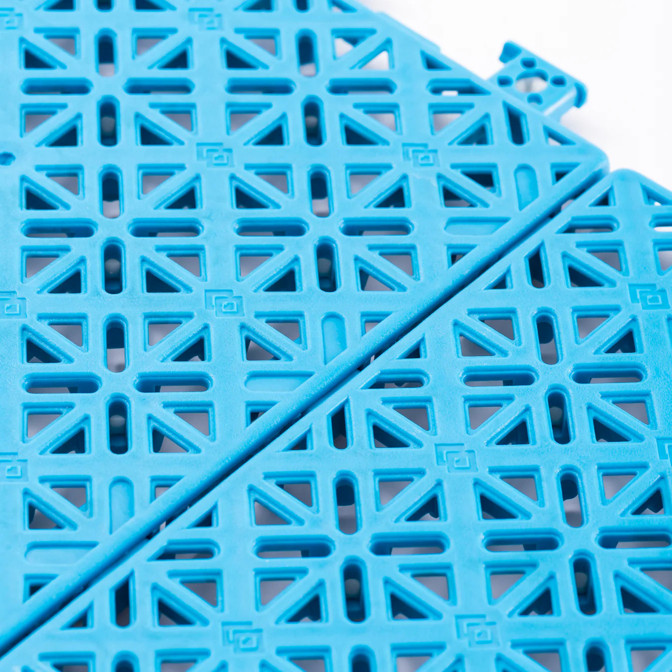 Elastic Court Tiles